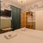 Mrgolinski Apartment *